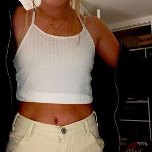 BASIC WHITE CROP TANK👟💍